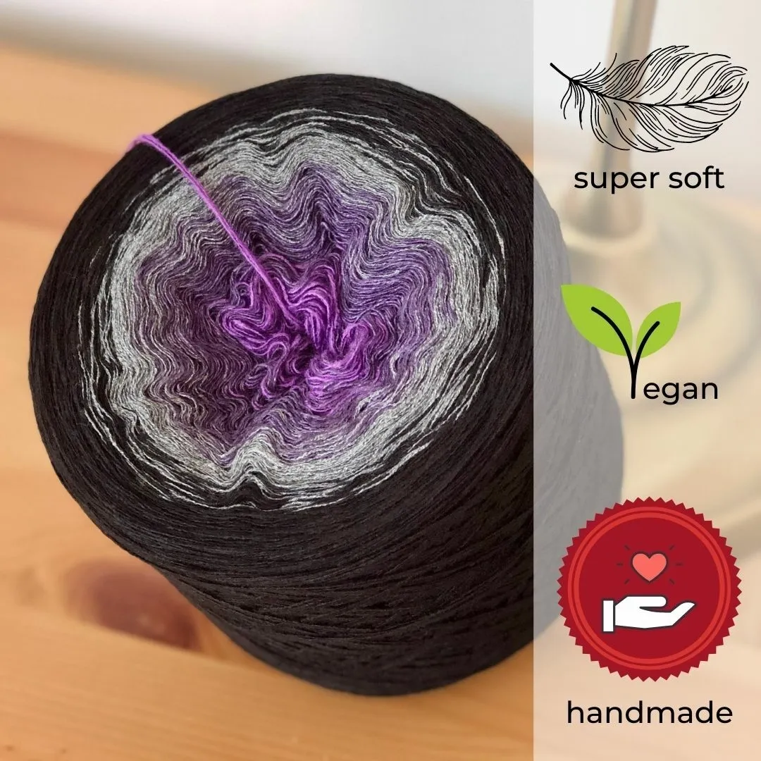 Woolpedia Colors Dreams gradient yarncake (modal)