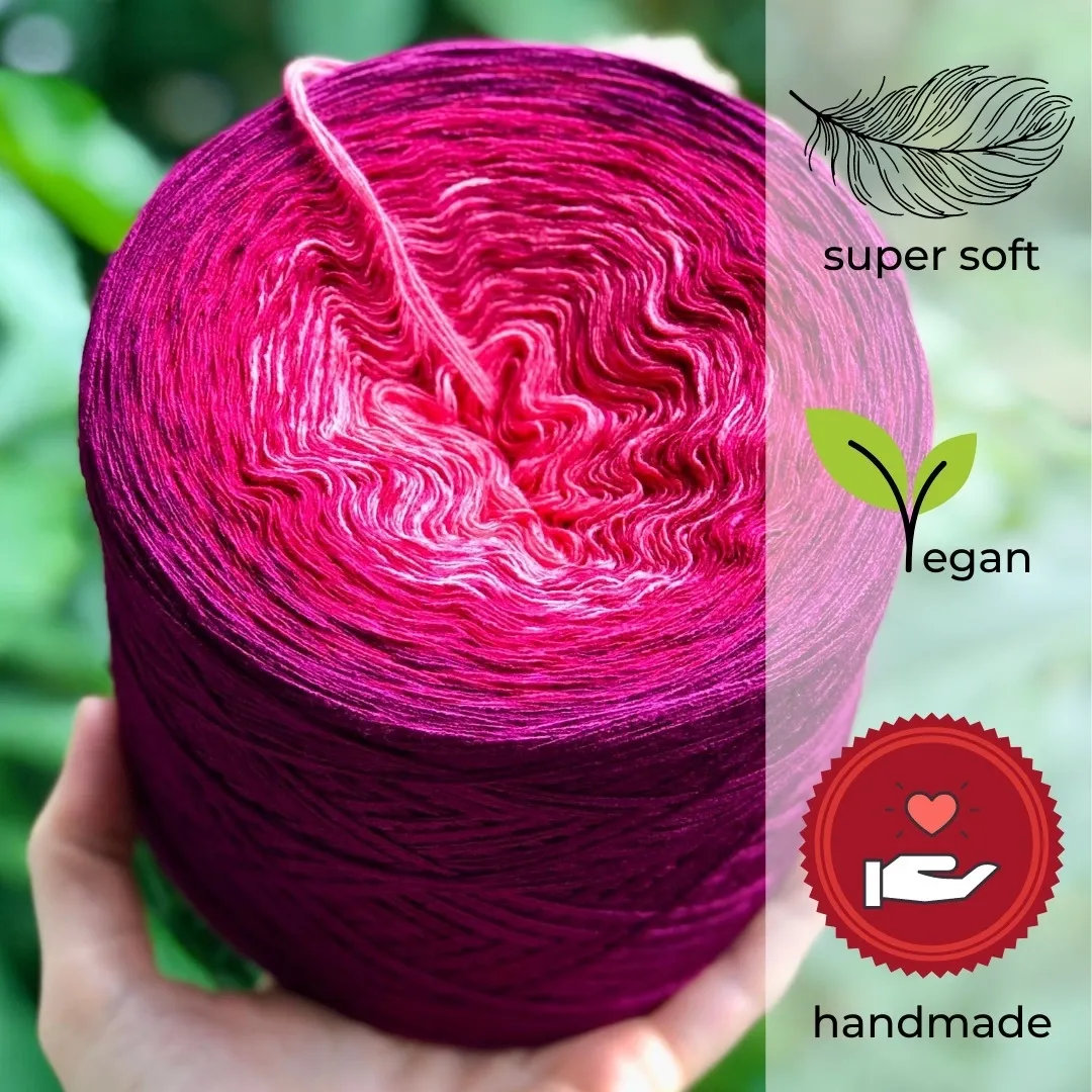 Woolpedia Colors Beeren Smoothie gradient yarncake (modal)