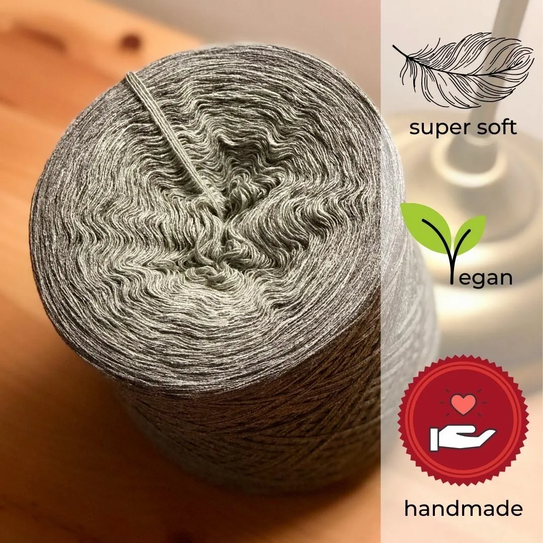 Woolpedia Colors Shades gradient yarncake (modal)