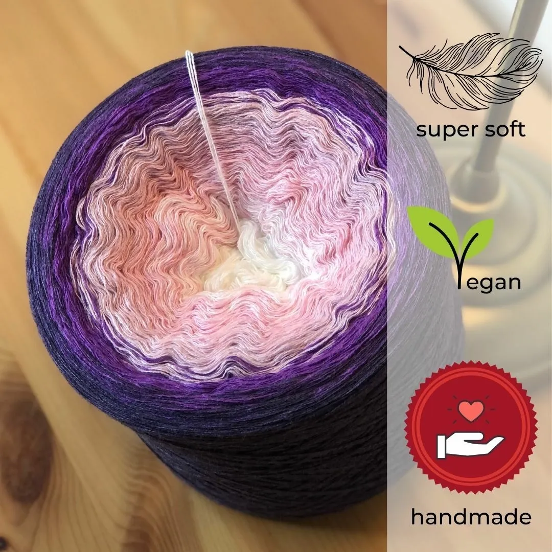 Woolpedia Colors Ciel Lavande gradient yarncake (modal)