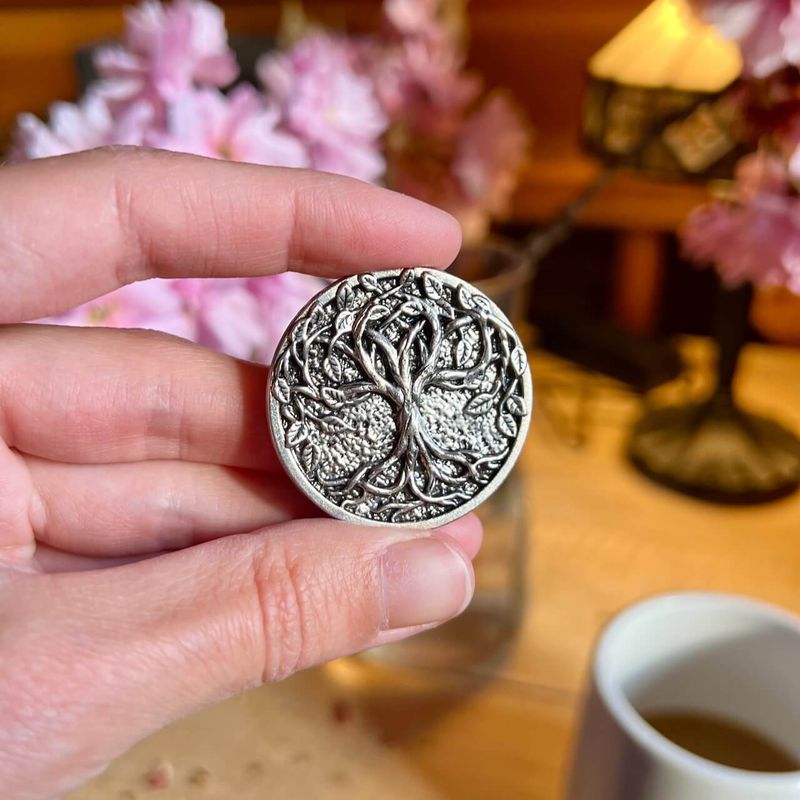 Magnetic Needle Minder Tree of Life for embroidery