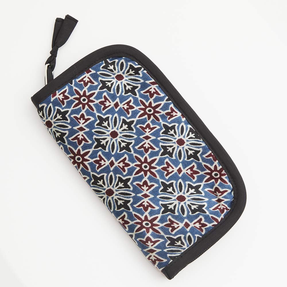 Lantern Moon case Ajrak for knitting needle tips, cables and accessories