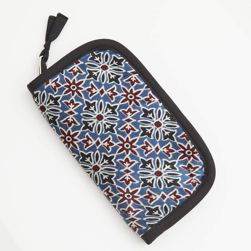 Lantern Moon case Ajrak for knitting needle tips, cables and accessories