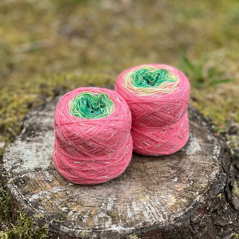Woolpedia Colors Zauberperle - glitter gradient yarncake (modal)