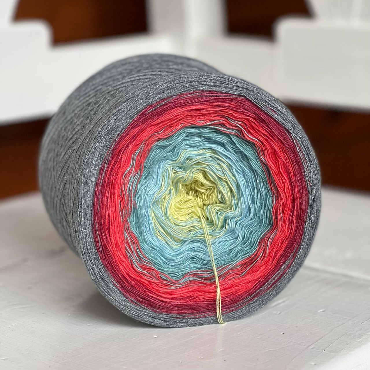 Woolpedia Colors Legende gradient yarncake (modal)