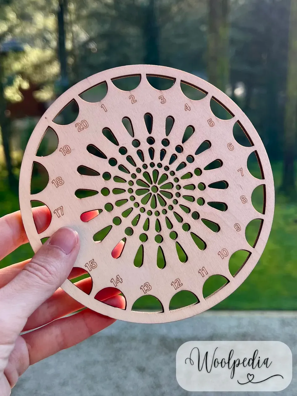 Wooden Thread Organizer Board for 20 Colours