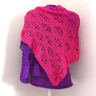 Surfer shawl crochet pattern video &amp; PDF - Woolpedia
