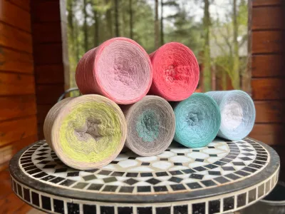 Woolpedia Colors Sound of the Ocean - series - (modal) Lace - 2ply 18000m