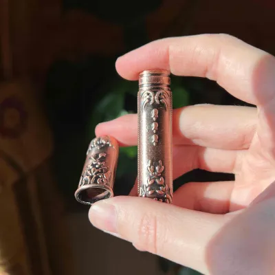 Vintage Look / Retro / Dark Academia Metal Needle Tin - Secure and Stylish Storage