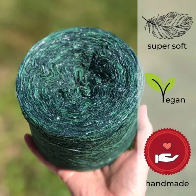 Woolpedia Colors Tannenbaum glitter yarncake (Modal)