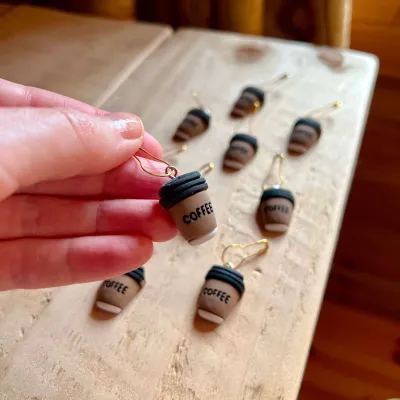 1x Coffee stitch marker / progress keeper