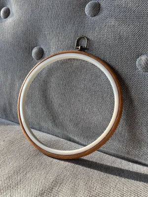 Vintage Look embroidery hoop 21cm