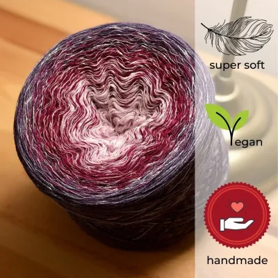 Woolpedia Colors Lavendel glitter gradient yarncake (modal)