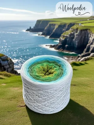 Woolpedia Colors Irische Küste gradient yarncake (modal)