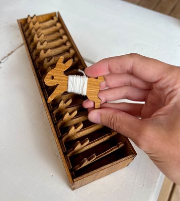 Wooden Embroidery Floss Organizer – 15x Bunny Bobbins