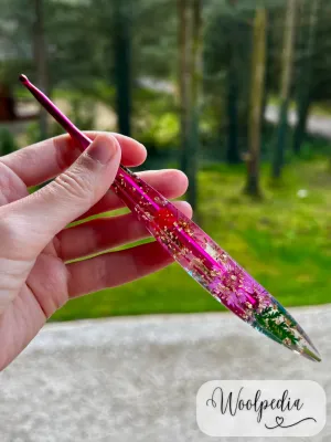Resin Flower Glitter Handmade Crochet Hook 4.5mm / US 7