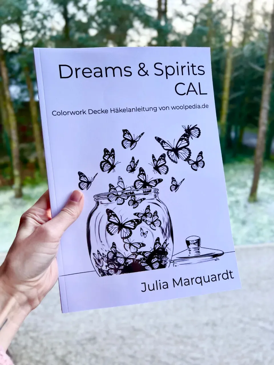 B-Stock A4 Booklet Blanket CAL "Dreams &amp; Spirits" crochet tutorial - Woolpedia