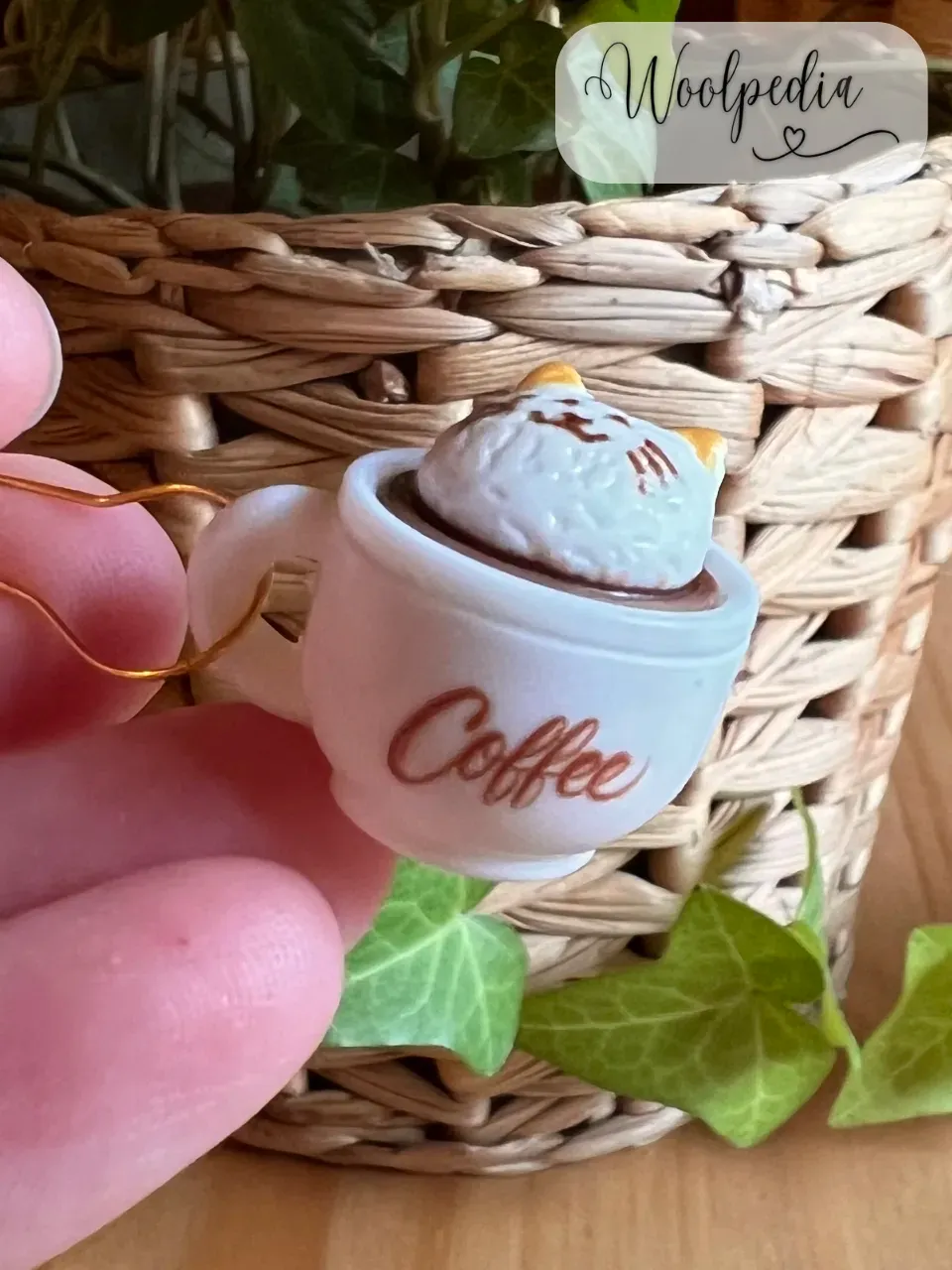 1x cat milkfoam coffee mug stitch marker / progress keeper