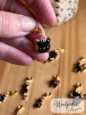 1x cat stitch marker / progress keeper