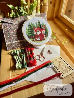 🐿️ Cross Stitch Kit "Little Nut Thief" – Your DIY Project Made with Love