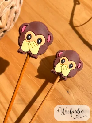 2x monkeys knitting needle tip protectors from 3.5mm