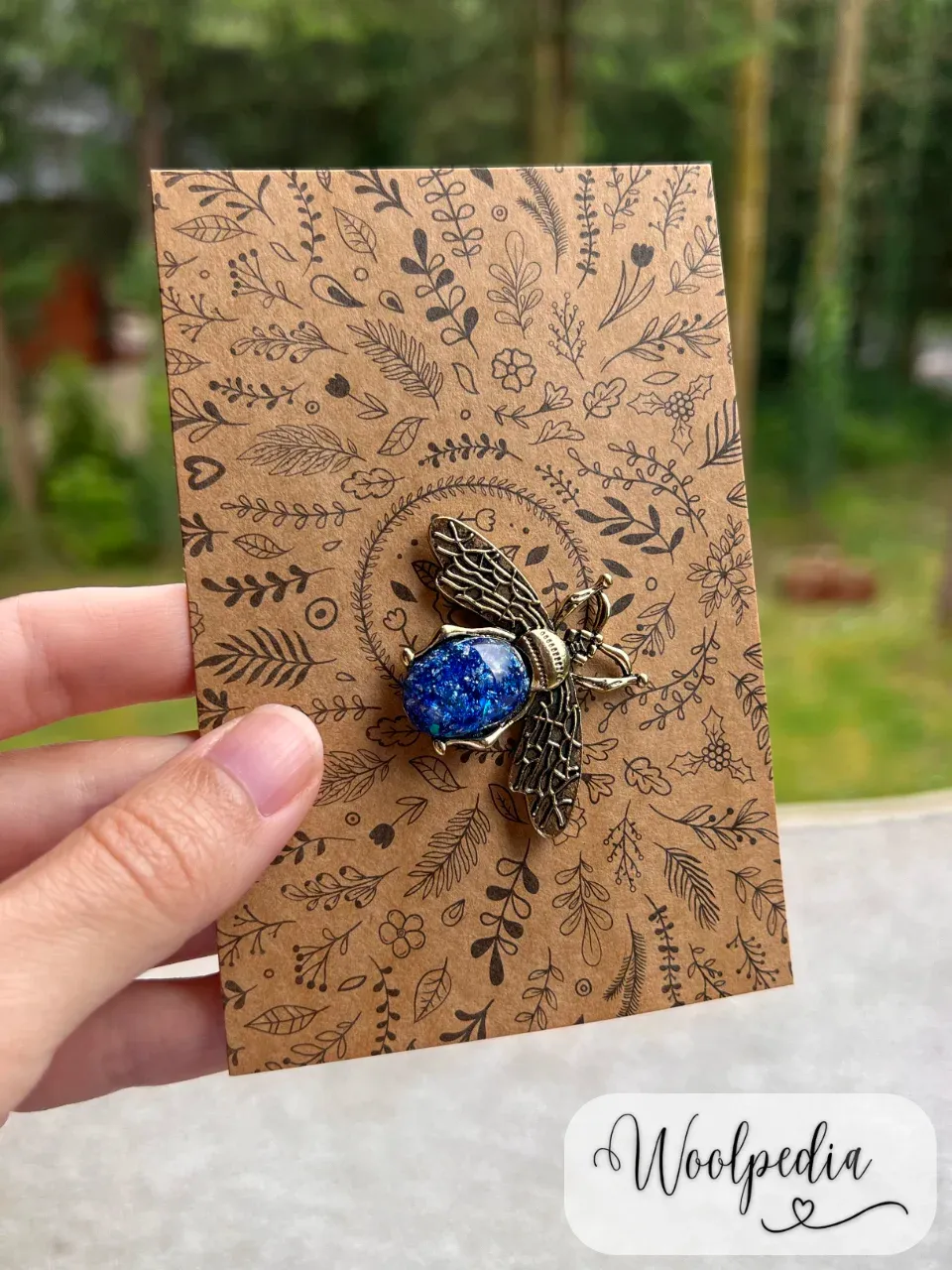 Magnetic Needle Minder glitter scarab - Vintage Look / Dark Academia