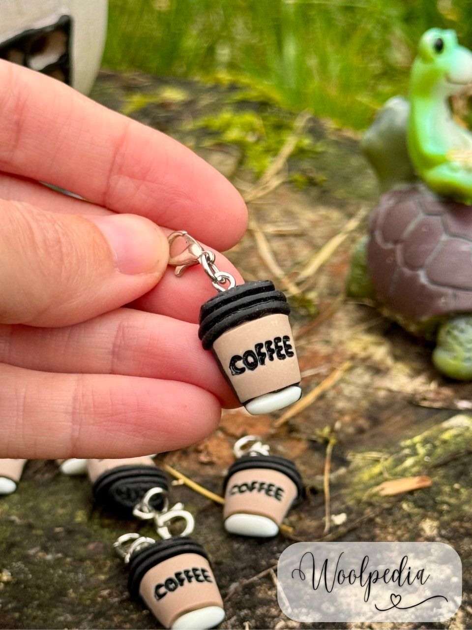 1x Coffee stitch marker / progress keeper with carabiner