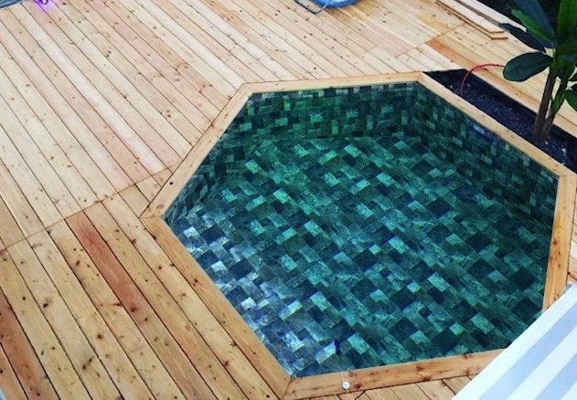 Piscine Bois Ronde hexagonale Avec Escalier 395 x 117 cm LINER BALI