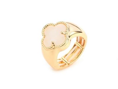 Ring Clover
