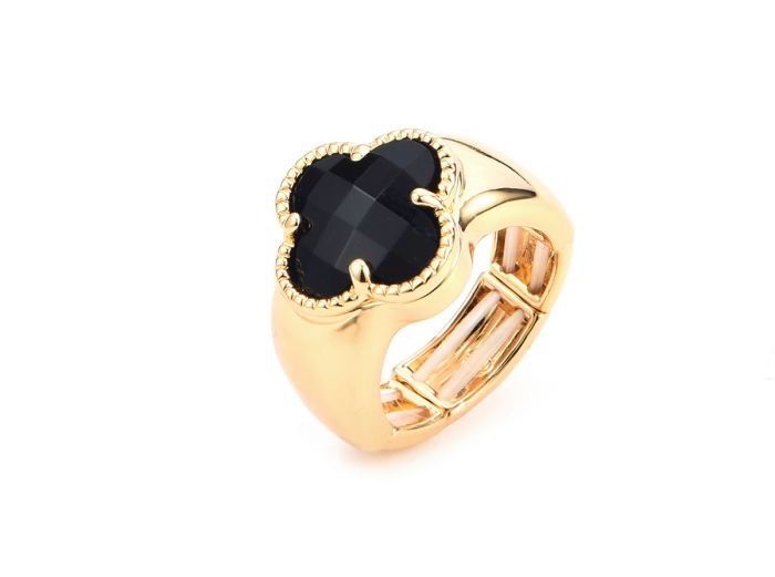 Ring Clover