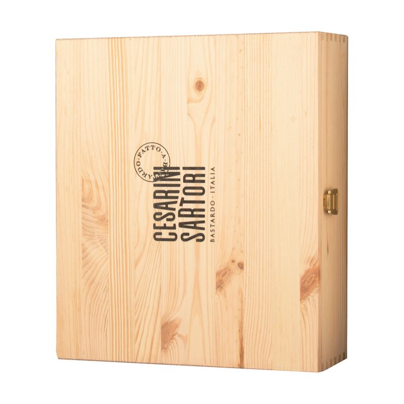 3 bottles wooden box