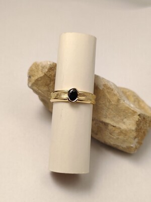 ANELLO A FASCETTA CON ZAFFIRO