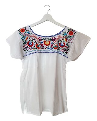Bluse für Damen mit Stickerei. Passend für jede Gelegenheit im Boho-Style. Die perfekte Bluse für Frühling und Sommer, Strand, Stadt, Shopping