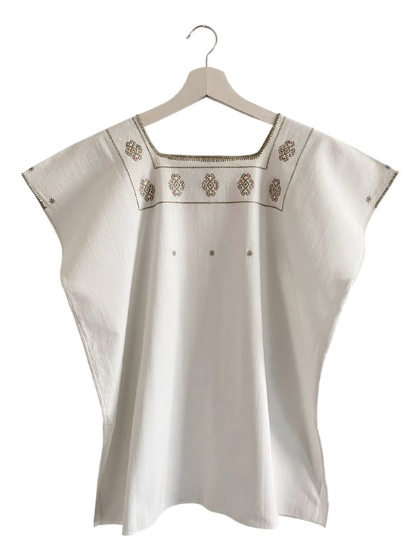 Mexikanische Huipil-Bluse Chiapas mit handgemachter Stickerei, M