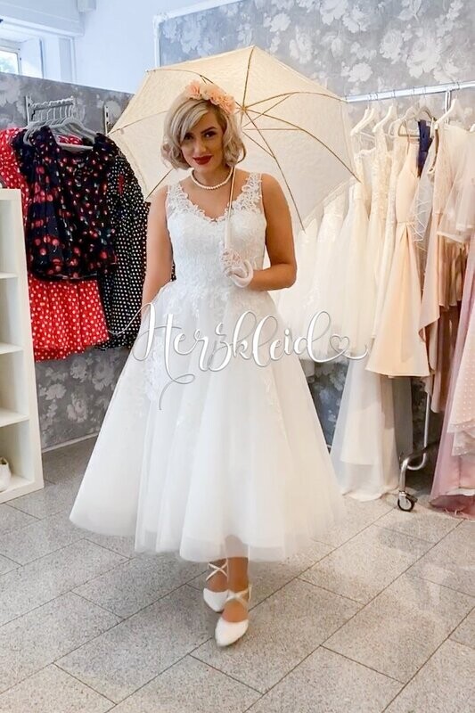 Jenny Rockabilly Brautkleid 50er Jahre Hochzeitskleid Spitze Jenny Rockabilly Brautkleid 50er Jahre Hochzeitskleid Spitze