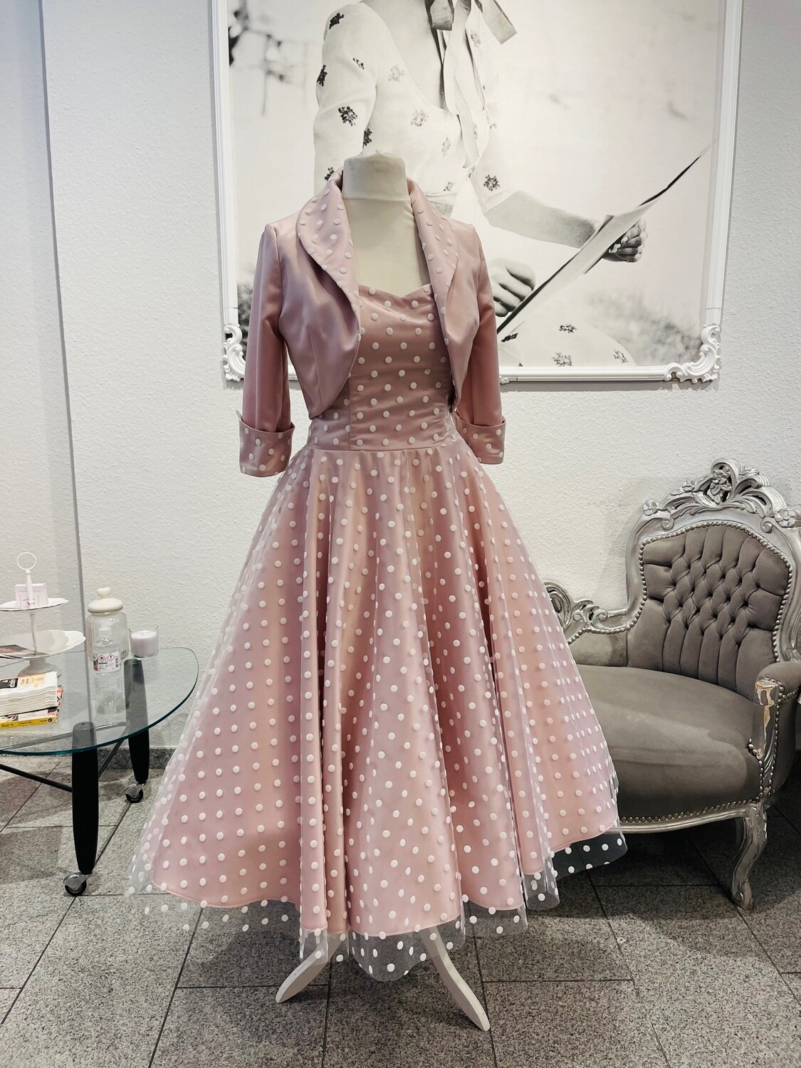 50er Jahre Kleid maßgeschneidert mit Punktetüll