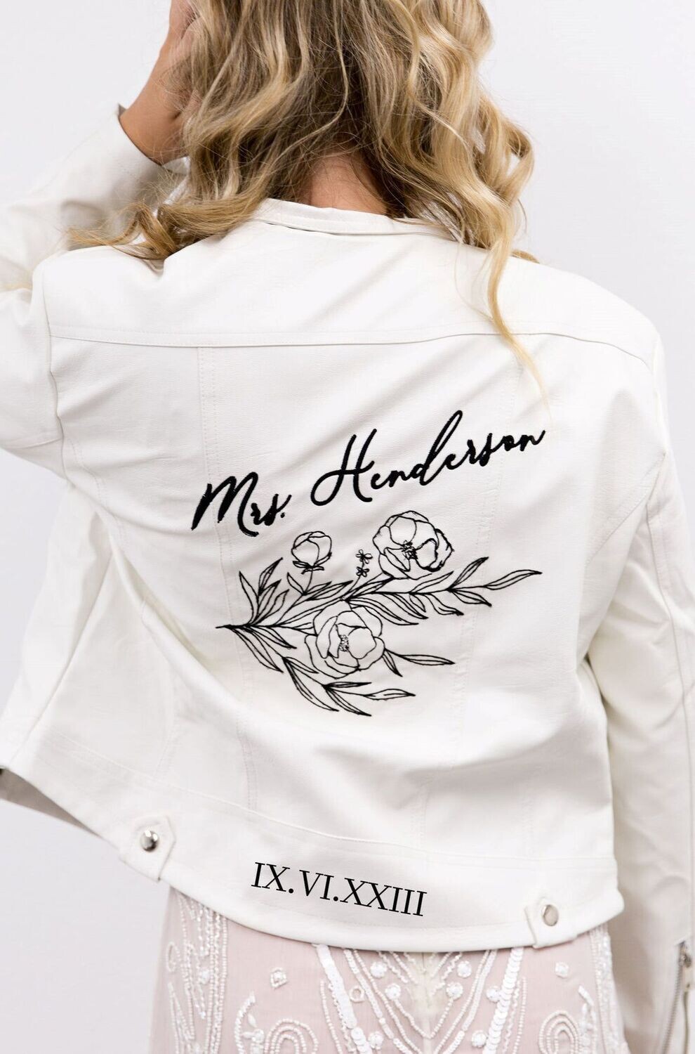Lederjacke als Brautjacke mit Blumendruck individualisierbar