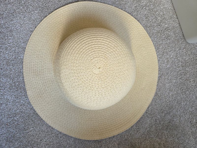 Tweens/Teens (age 8-14) Cream Sunhat