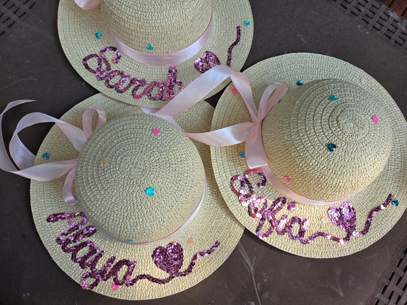 Young Girls (age 2-7) Cream Sunhat with Pearlescent Rainbow Hearts in the Weave