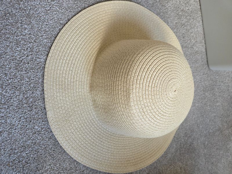 Tweens/Teens (age 8-14) Cream Sunhat