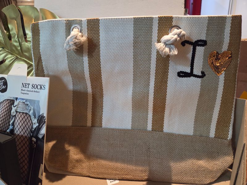 Striped Picnic Swimming Beach Bag - Neutral Striped Picnic Swimming Beach Bag - Neutral