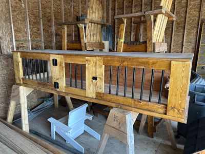ENTERTAINMENT CENTER/INDOOR DOG COOP ENTERTAINMENT CENTER/INDOOR DOG COOP