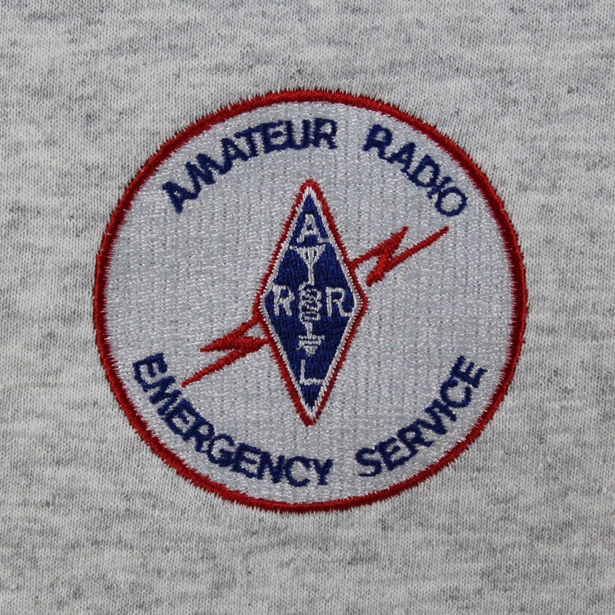 G1 ARES WHITE LOGO L/C