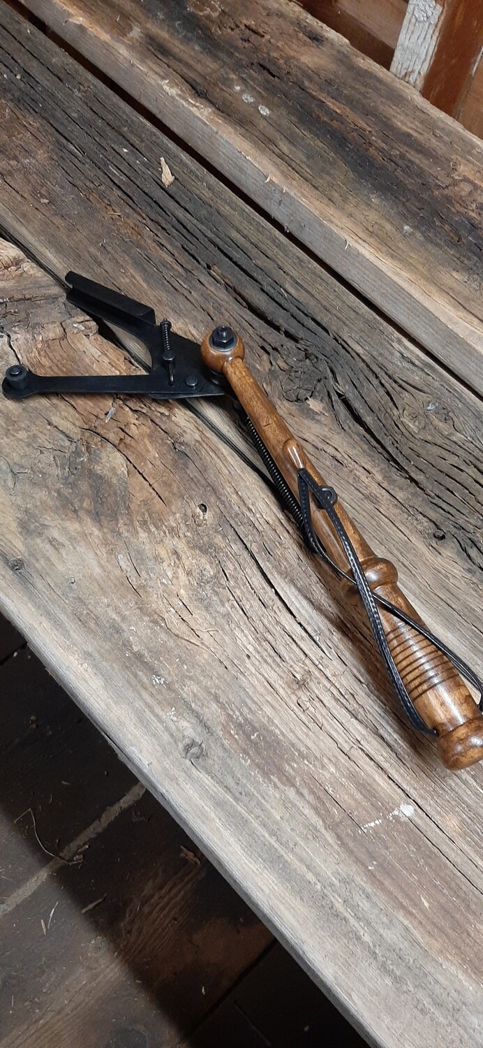 Antique clay pigeon shooter