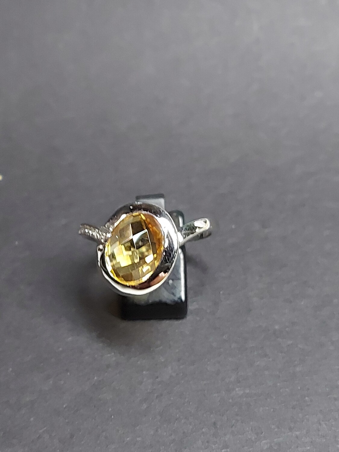 Ring 18 kt
