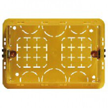 Bticino - INBOUWDOOS 3 MODULES VIERK. -GEEL- 106 X 71 X 52MM