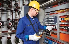 ELEKTRISCHE TESTERS EN SPANNINGS- EN DOORGANGSTESTERS