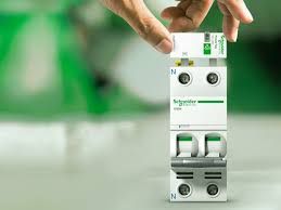 DIVERSE SCHNEIDER-AUTOMATEN EN TOEBEHOREN
