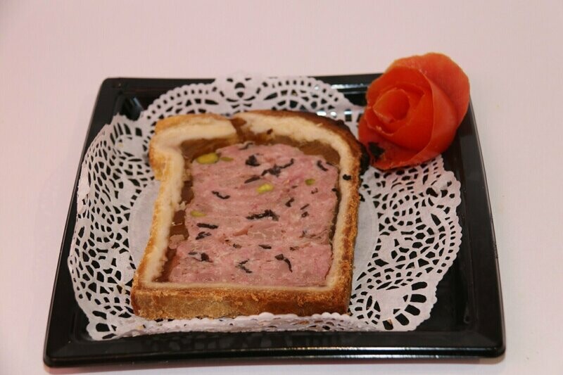 Pâté en croûte (la tranche environ 150gr)