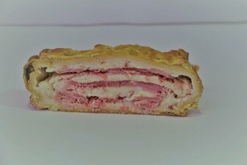 Feuilleté au jambon ( environ 200gr)